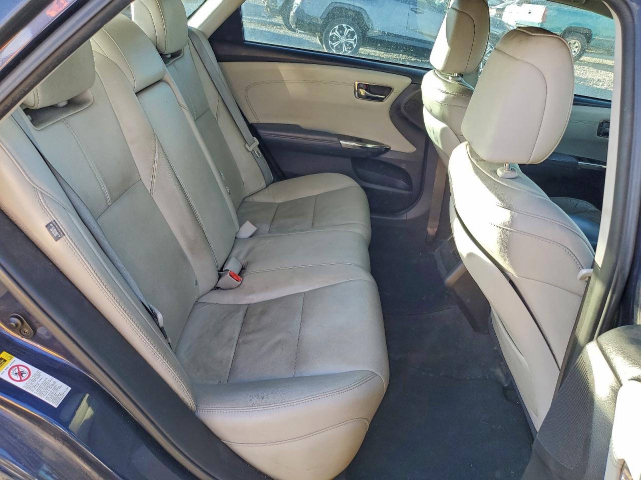 Toyota Avalon Base Image 4