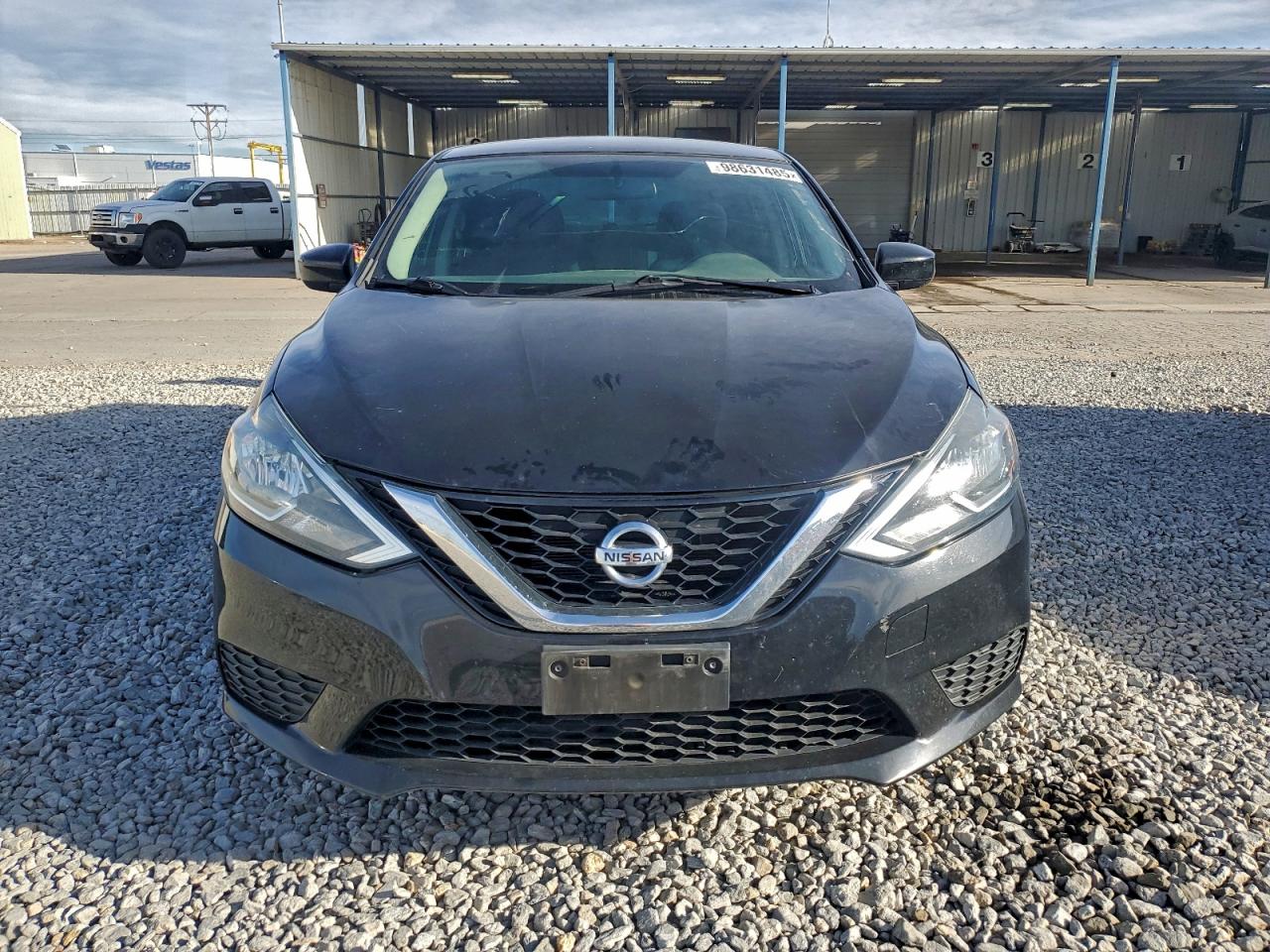 Nissan Sentra S Image 4