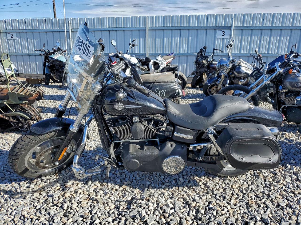 Harley-Davidson Fx Dyna Fat Bob Image 5