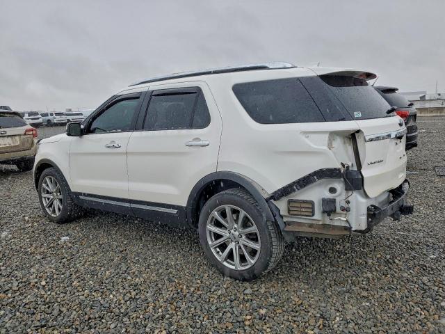 Ford Explorer Limited Image 7