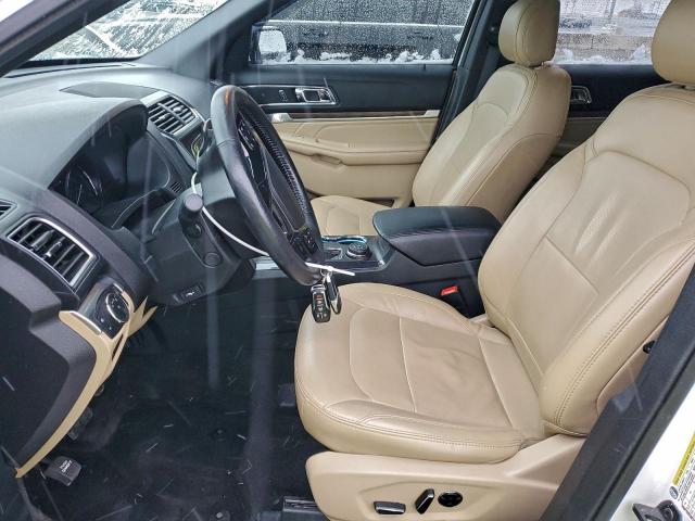 Ford Explorer Limited Image 3