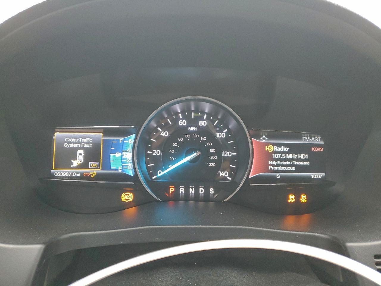 Ford Explorer Limited Image 11