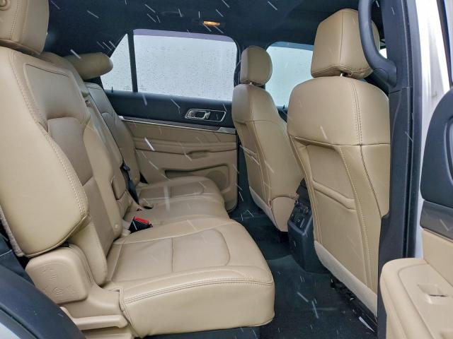 Ford Explorer Limited Image 8