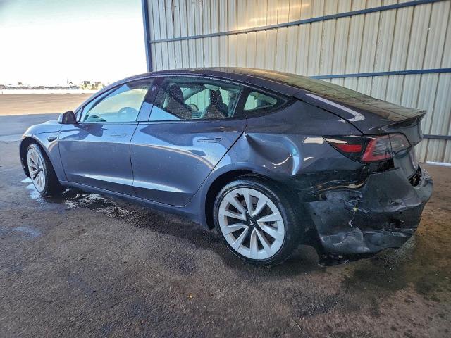 Tesla Model 3 Image 11
