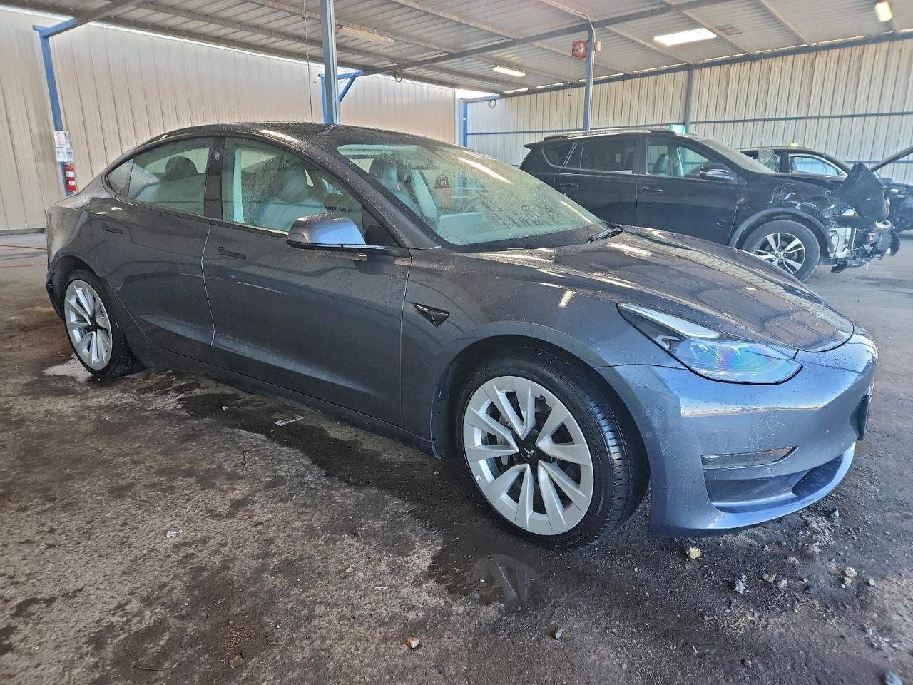Tesla Model 3 Image 2