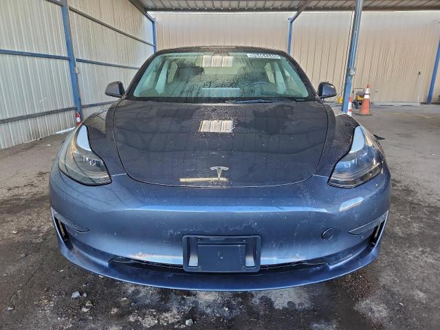 Tesla Model 3 Image 3