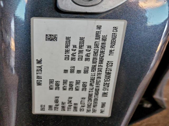 Tesla Model 3 Image 9