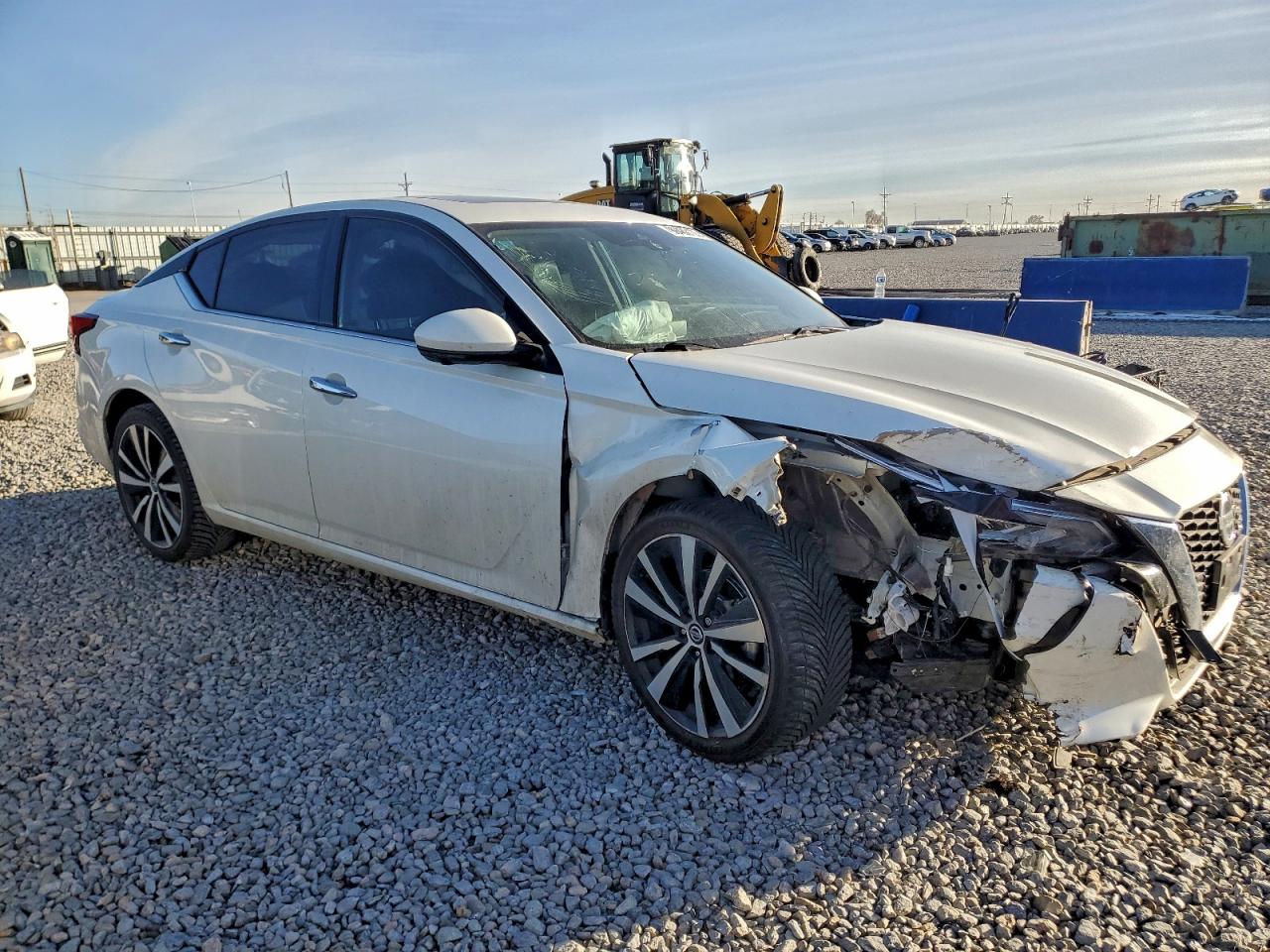 Nissan Altima Platinum Image 3