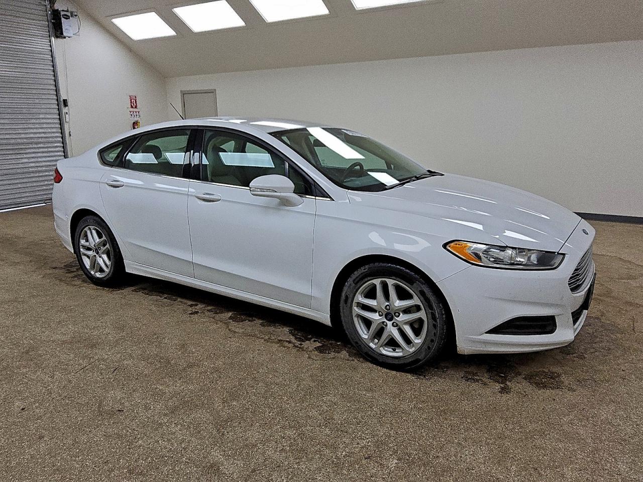 Ford Fusion Se Image 4