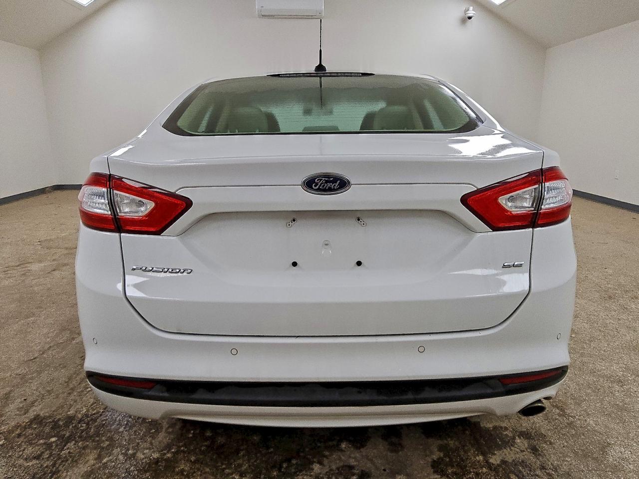 Ford Fusion Se Image 6