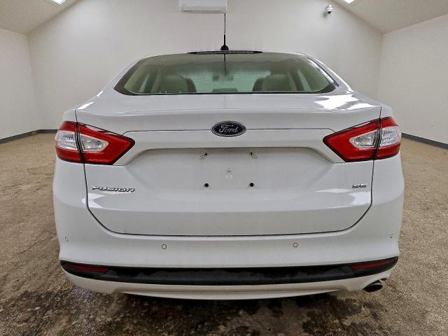 Ford Fusion Se Image 6