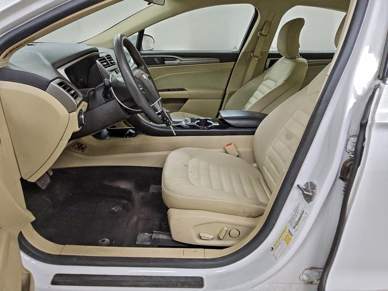 Ford Fusion Se Image 5