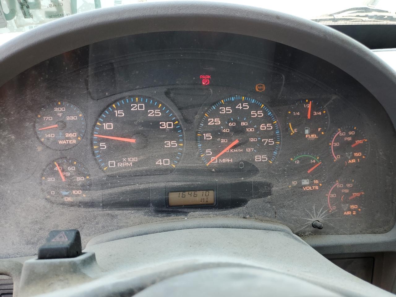 International 4300 4300 Image 9