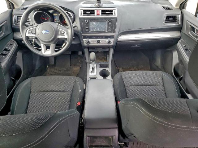 Subaru Outback 2.5i Image 4