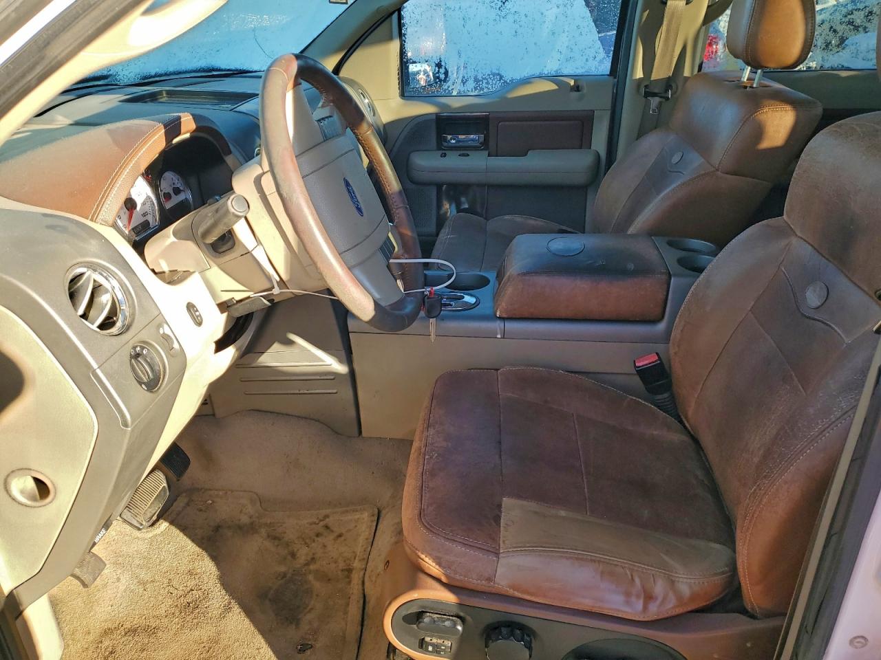 Ford F-150 Supercrew Image 10