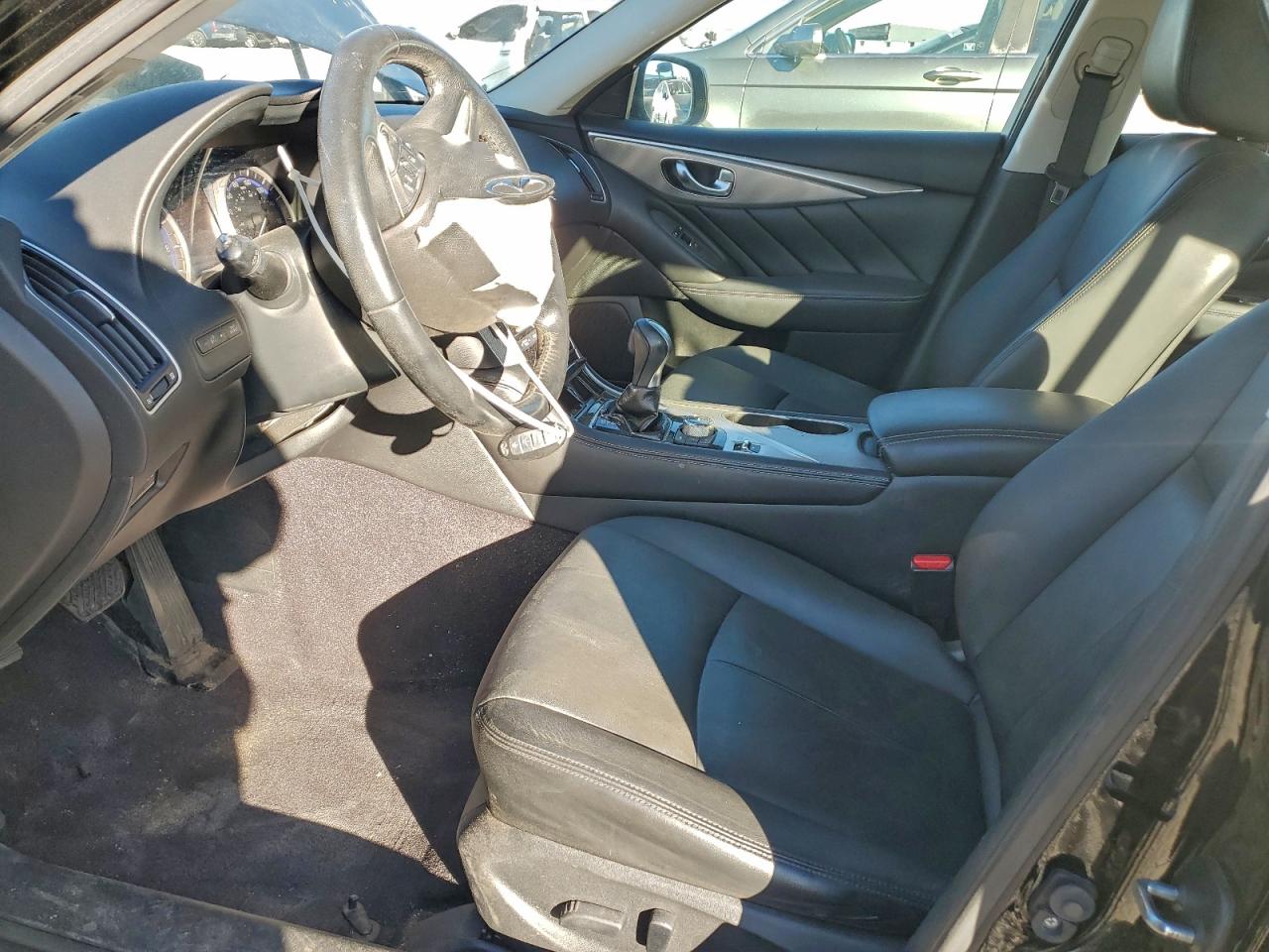 INFINITI Q50 Base Image 3