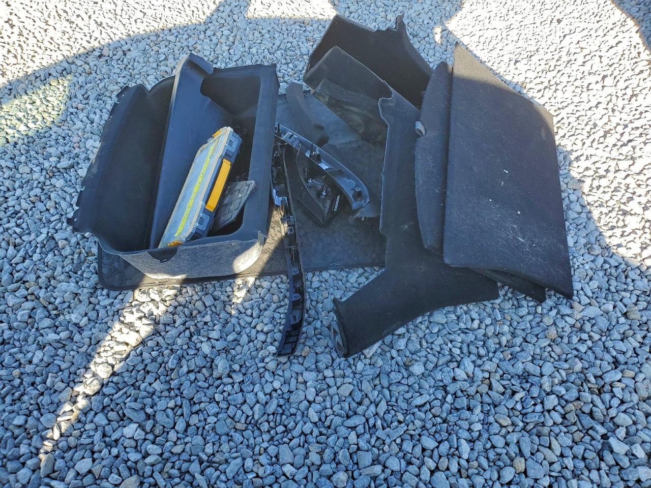 Tesla Model Y Image 7