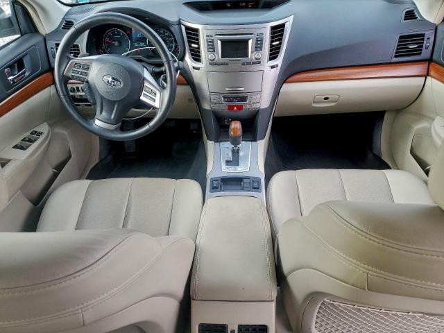 Subaru Outback 2.5i Limited Image 9
