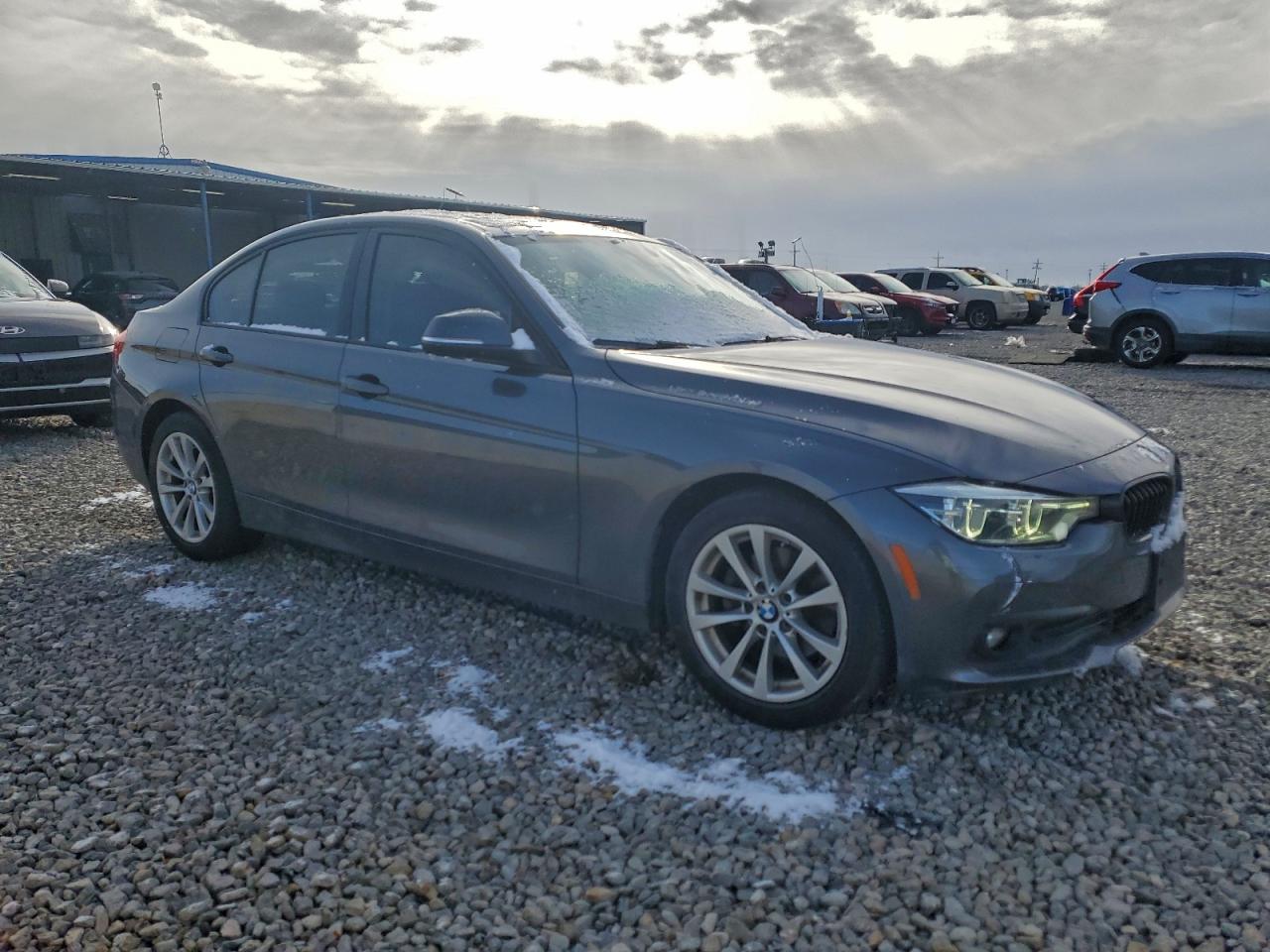BMW 3 Series Xi Image 12