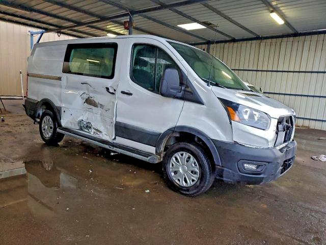 Ford Transit T-250 Image 5