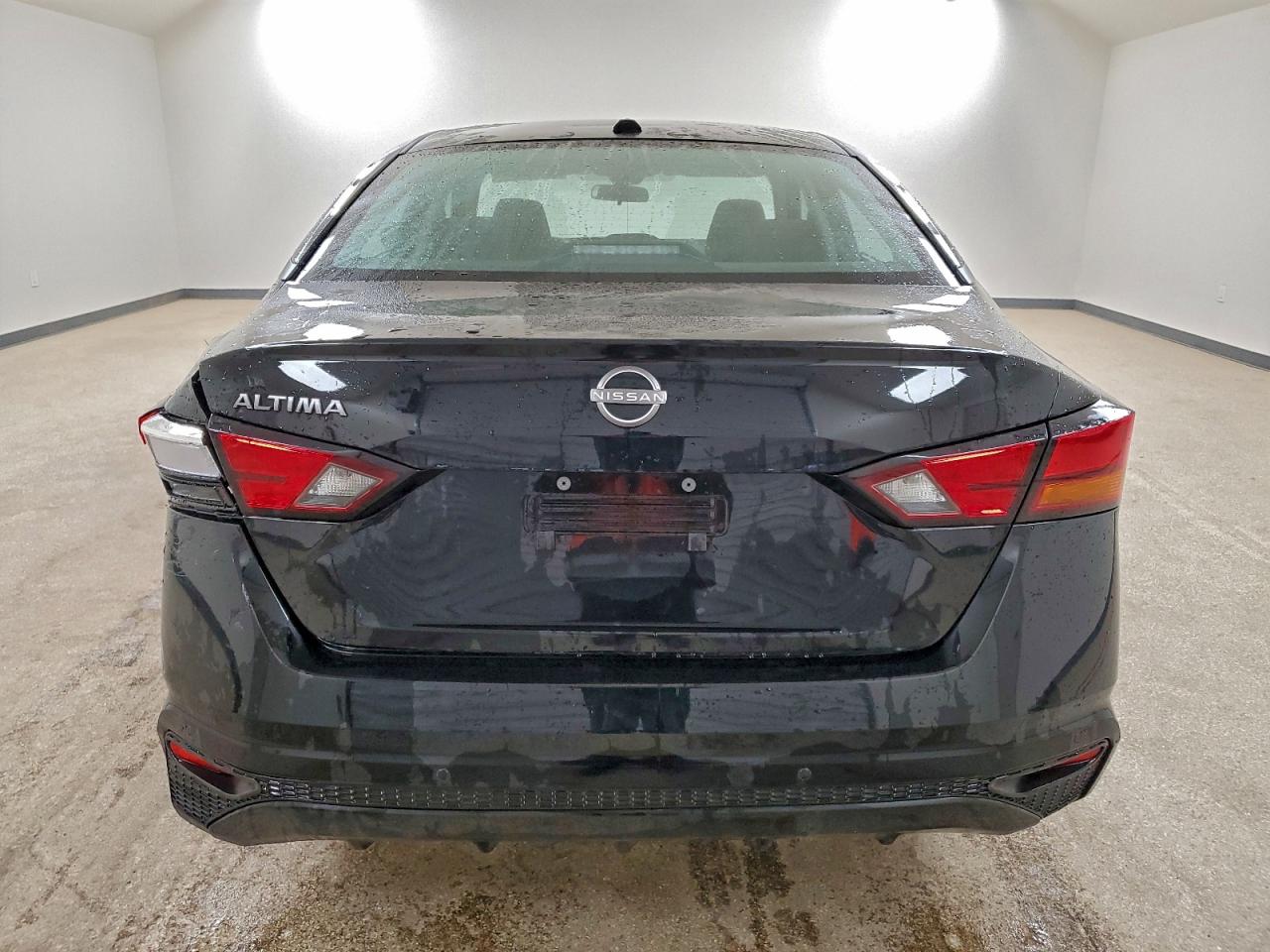 Nissan Altima Sv Image 11