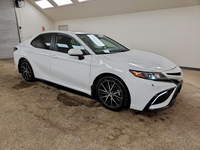 Toyota Camry Se Night Shade Image 8