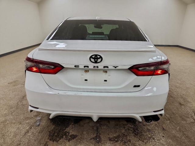 Toyota Camry Se Night Shade Image 9