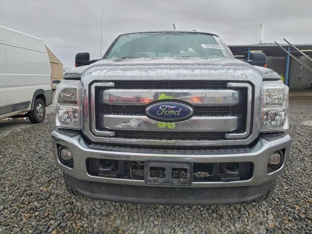 Ford F-250 Super Duty Image 4