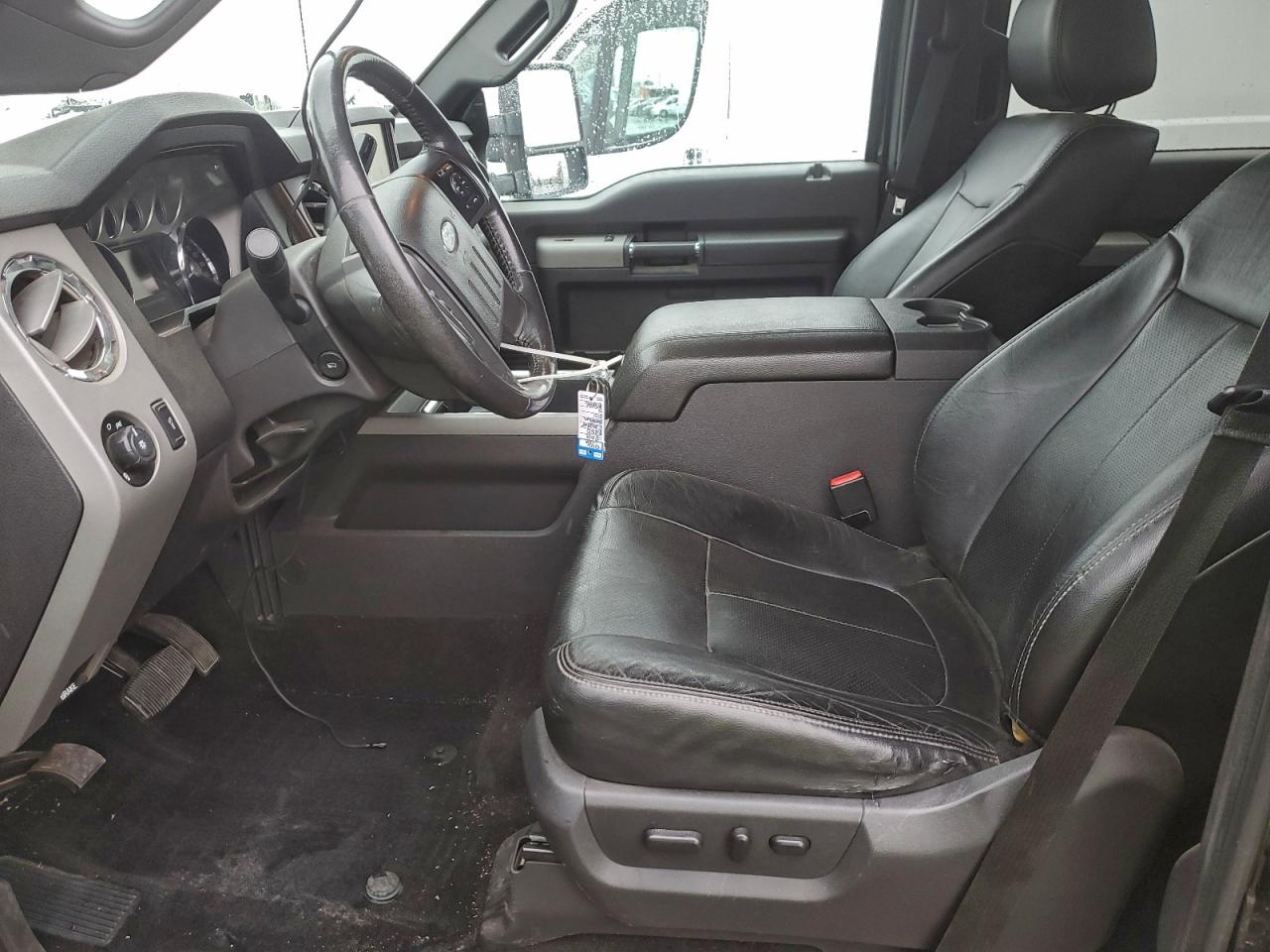 Ford F-250 Super Duty Image 11