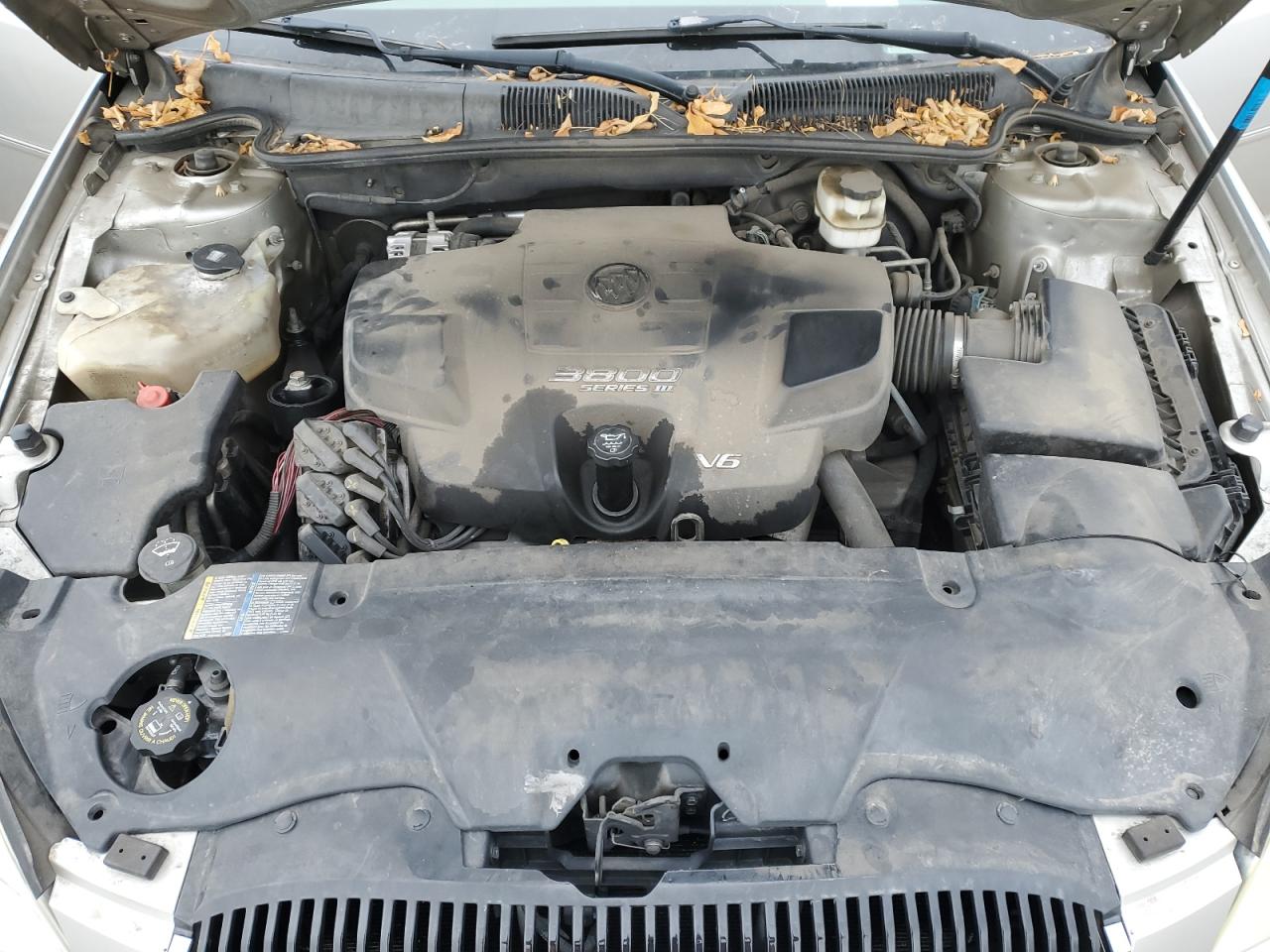 Buick Lucerne Cxl Image 11