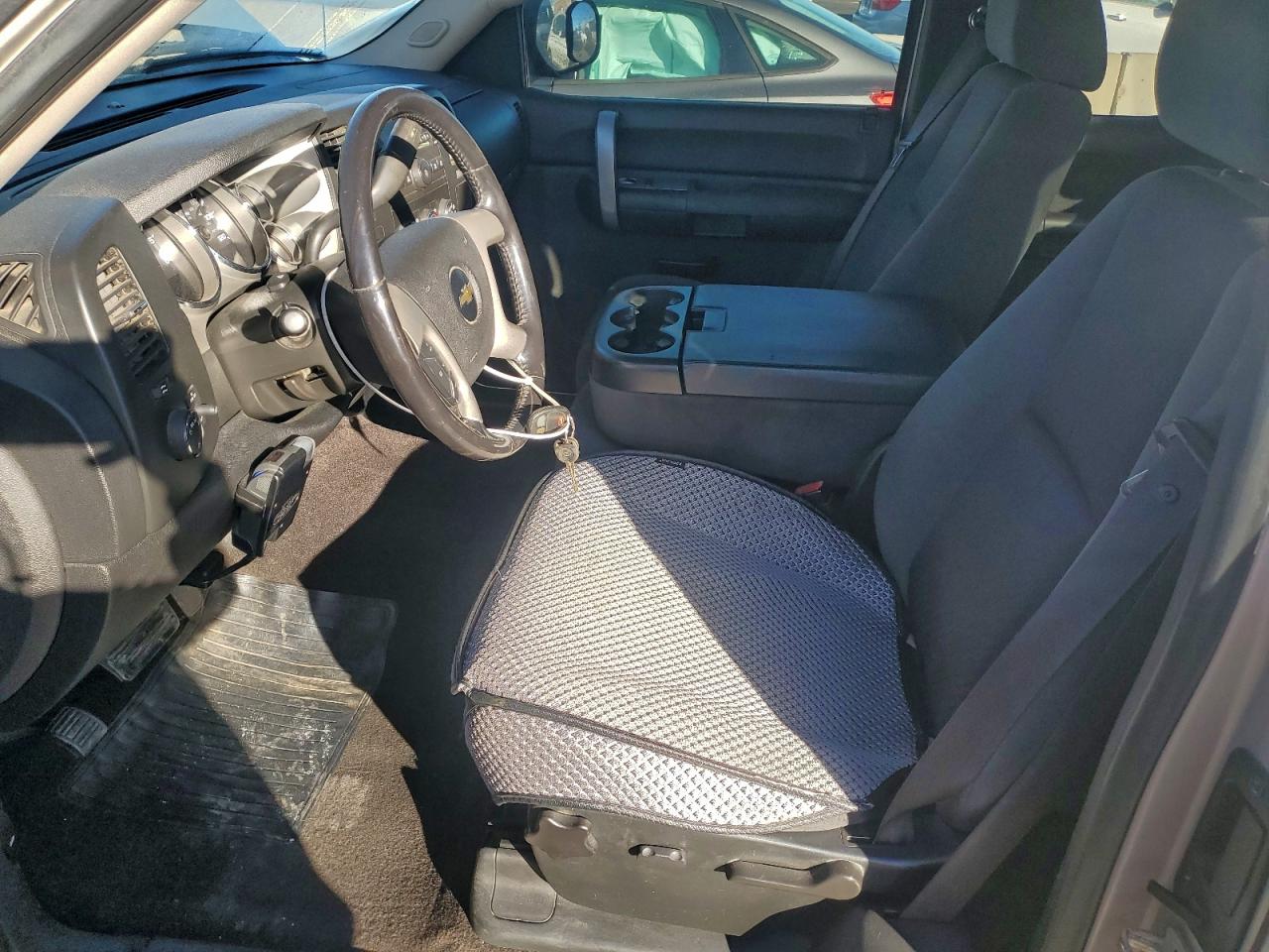 Chevrolet Silverado K1500 Lt Image 8