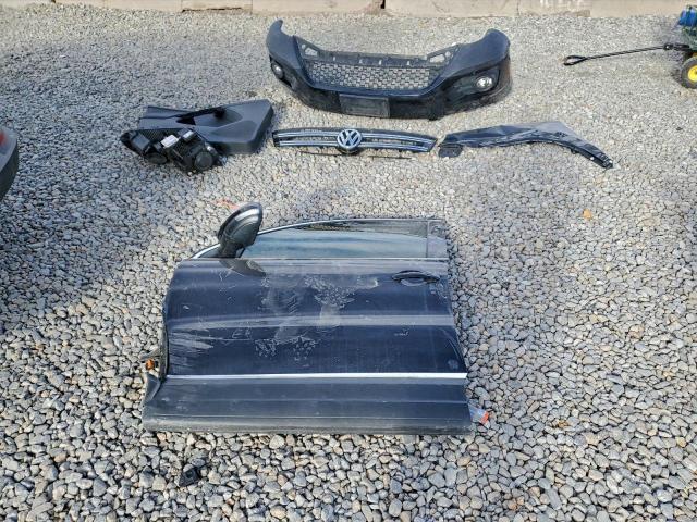 Volkswagen Tiguan S Image 12