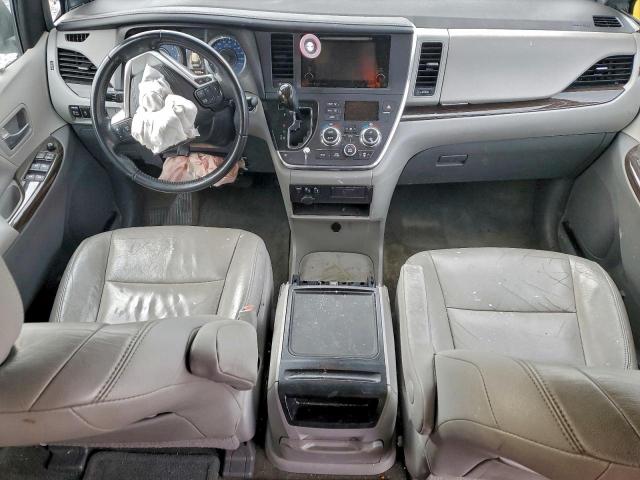 Toyota Sienna Xle Image 5