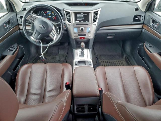 Subaru Outback 2.5i Limited Image 9