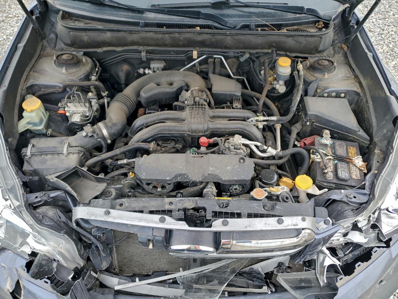 Subaru Outback 2.5i Limited Image 2