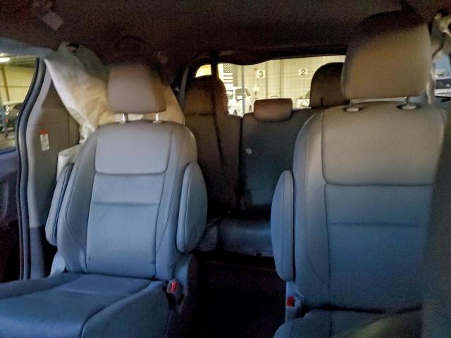 Toyota Sienna Xle Image 7