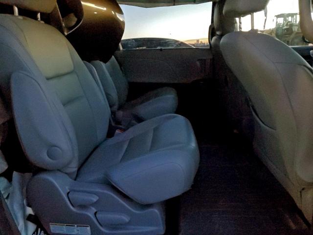 Toyota Sienna Xle Image 12