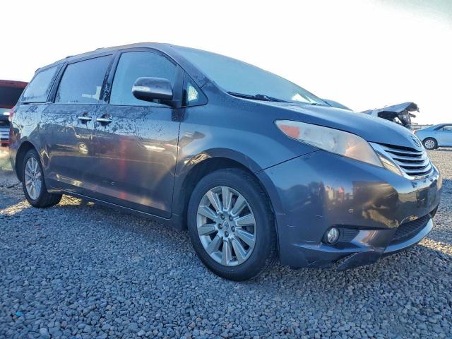 Toyota Sienna Xle Image 7