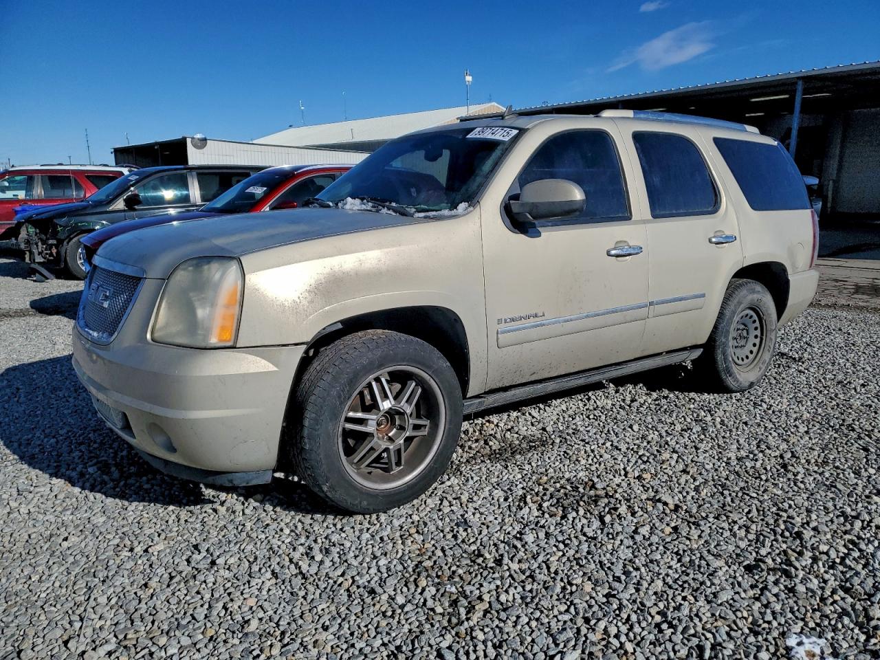 GMC Yukon Denali Image 1