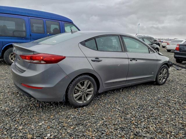 Hyundai ELANTRA Sel Image 3