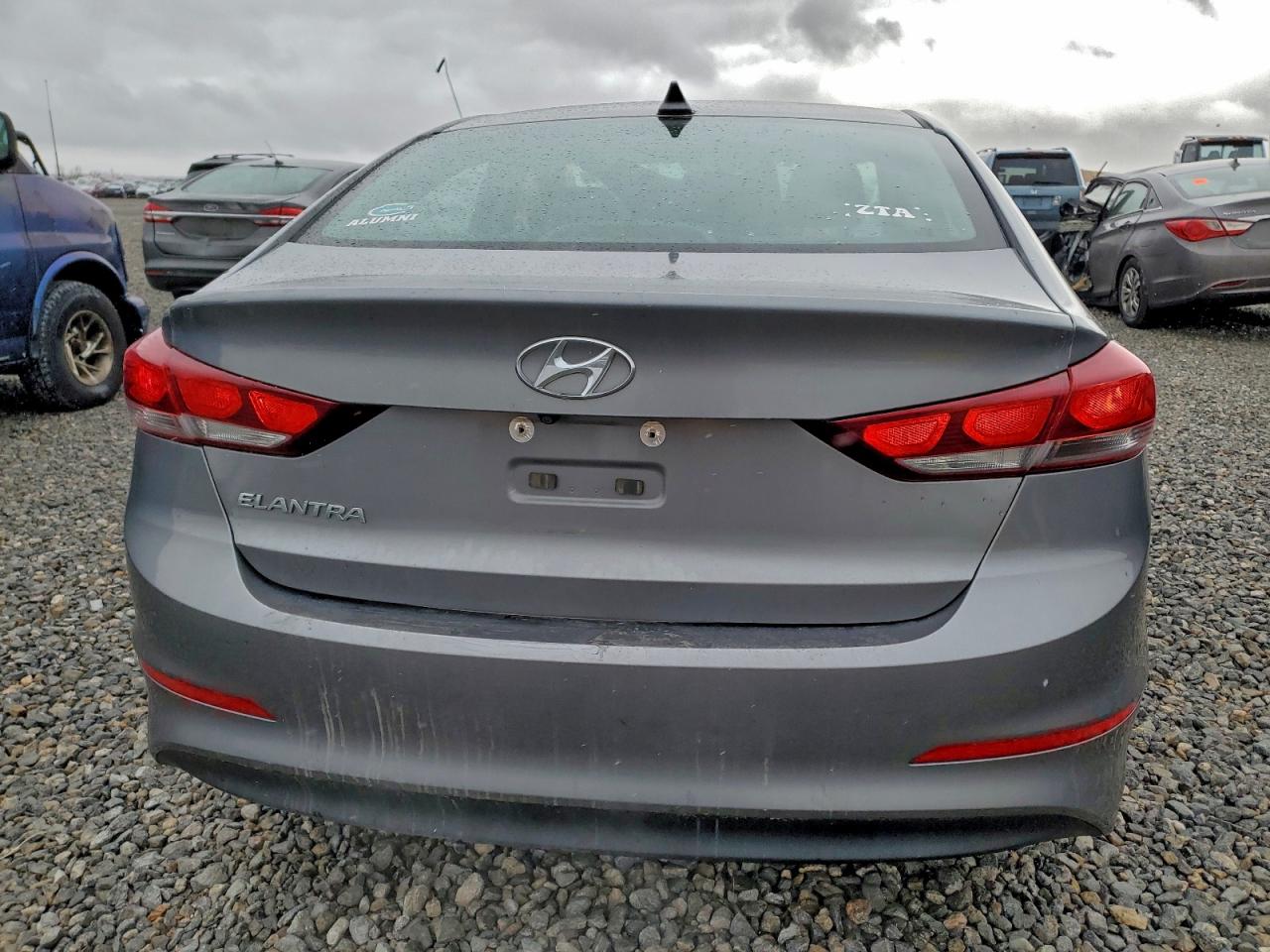 Hyundai ELANTRA Sel Image 13