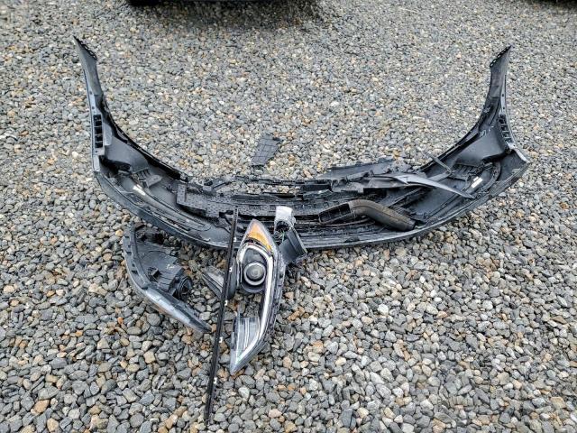 Hyundai ELANTRA Sel Image 12