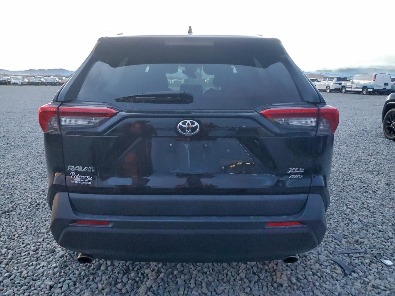 Toyota RAV4 Xle Image 9