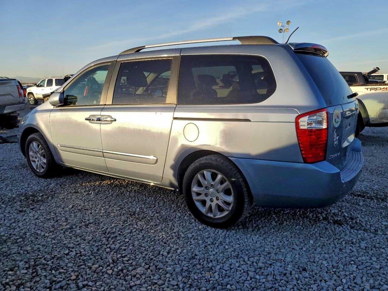 Kia Sedona Ex Image 3
