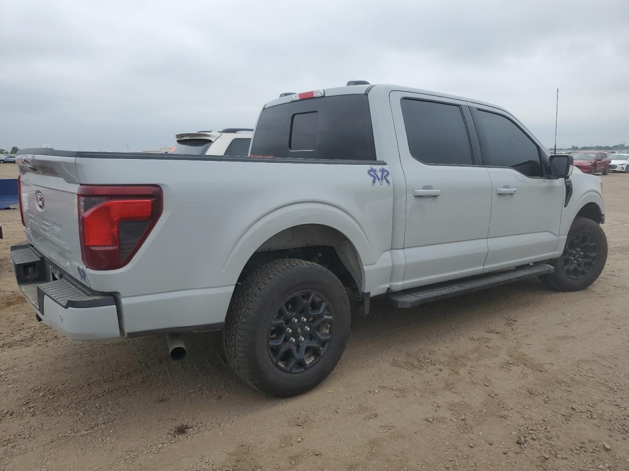Ford F-150 Xlt Image 2